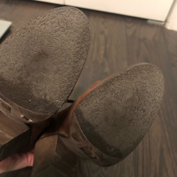 VINCE CAMUTO Booties- Ombre Distressed - Picture 4 of 6